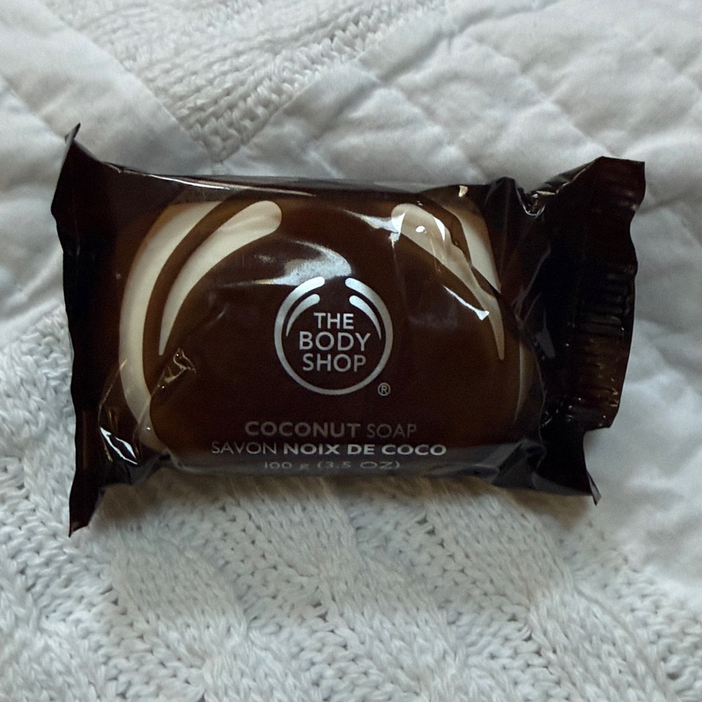 The Body Shop Coconut Soap 3.5 oz. - Picture 7 of 7